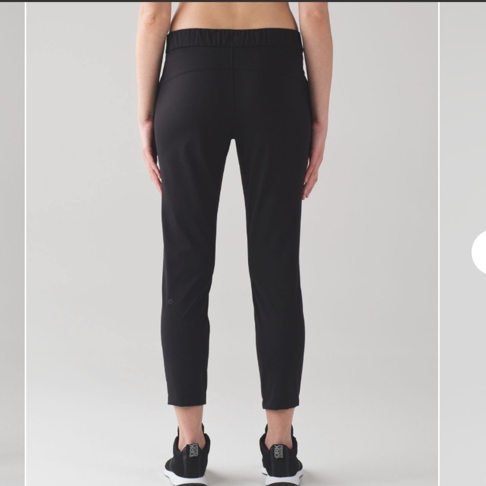 Lululemon on the fly pants 28” - Picture 2 of 11